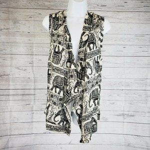 Maurices Womens Hooded Vest Sz Large Ivory Black